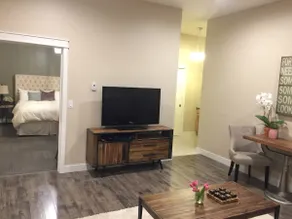 New Guest Apartment on the Coastal Trail - Image 4