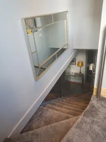 Spacious urban apartment. - Image 3