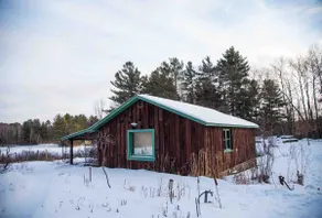 Glamping Cabin at Loon Lake Guesthouse - Image 3