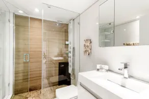 TOP MODERN apartment in Miami Beach. - Image 5