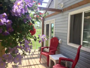 Pet paradise with fenced yard cute country cottage - Image 2