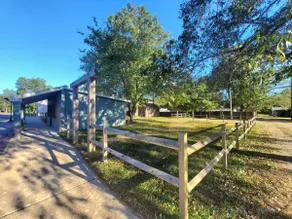 Buck Bungalow - Image 3