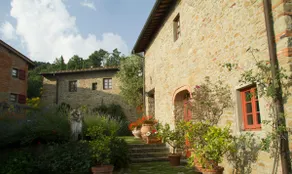 Country house with pool - Image 4