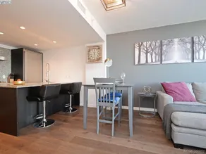 Luxury 1 bdrm. Empress view. Secure parking, pool. - Image 4