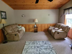 Peaceful Creek Side Getaway - Image 4