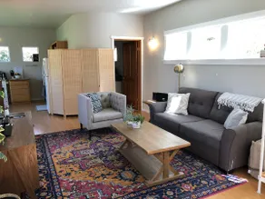 Charming Guest House - One block from Downtown! - Image 4