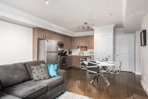 Spacious 2 bdrm family suite-steps to park and bus - Image 5