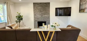 Updated gorgeous home 3BD - Image 3
