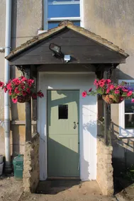Cottage in the cotswolds - Image 2