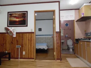 Forest House - Image 4