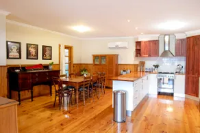 Irishtown Cottage - fabulous central location - Image 2