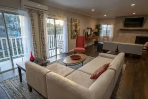Hollywood Hills Home w Million $Dollar$ Views!! - Image 4