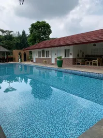 11 BR Villa Evelyn Rose Megamendung Puncak Bogor - Image 3