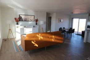 Canyon Comfort - Stylish Digs for Canyon Explorers - Image 3