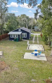Southern Comfort 2-BR Cottage-Downtown Inverness - Image 4