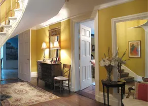 Niagara Gorge Mansion Spectacular Setting - Image 5
