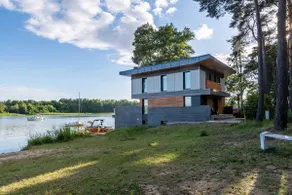 Beautiful lake Villa surrounded by the forest. - Image 2