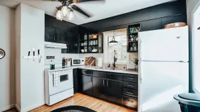 Chic and comfortable downtown home. Many extras! - Image 5