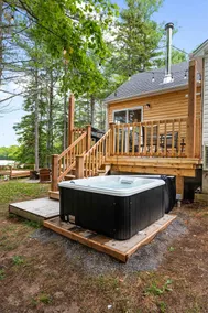 Bigfoot Sanctuary-SRR Hot tub and fireplace - Image 4