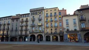 Vicus 1 Apartments with views of Vic's Plaza Mayor - Image 2