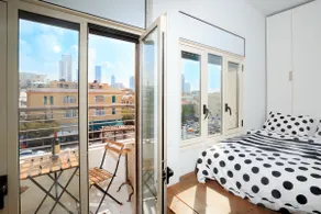 TLV Market Apartment - Image 5