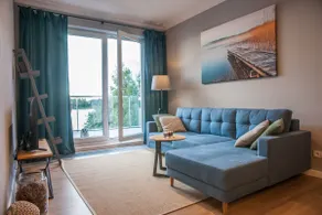 Apartment with a terrace overlooking the lake - Image 2