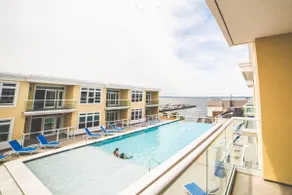 Beautiful 2 Bedroom Penthouse at the Residences - Image 5