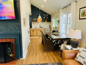 NEW Pet & Kid Friendly 3bd/2ba - Image 3
