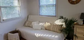 Under the Oak Cottage - Image 4