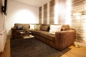 Luxury Leidseplein with Private Patio - Image 2