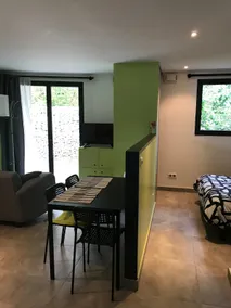 New quiet one bedroom, close to Thermal Baths and Center - Image 4
