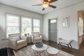 Charming house on Oak Street - Image 5