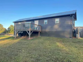 Country Cabin Retreat- 2/1 log cabin w/deck - Image 3