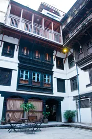 The Newari dream in Old Patan-high ceiling & charm - Image 4