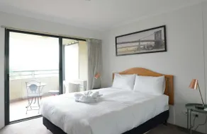 Sunny Braddon Apt near Civic - Hosted by Canstay - Image 3