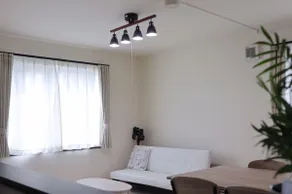Entire house 85 sqm 10 seconds to the station, all rooms fully air conditioned, train view, easy access to tourist destinations, 2 parking spaces - Image 2