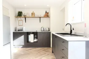 sleeps 7, stylish japandi house - Image 3