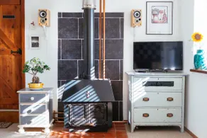 Secluded Country Stable Cottage - Image 3