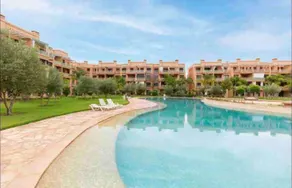 Charming retreat: 2 BED, pool, family friendly - Image 2