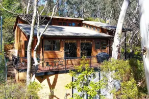 Traveller’s Treehouse in Katoomba, Blue Mountains - Image 2