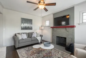 Charming house on Oak Street - Image 2