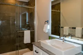 DLX Two Bedroom for 8 at Lake Placid Inn Main St. - Image 5