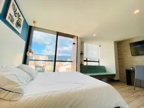 Nice apartment with balcony, great location, - Image 3