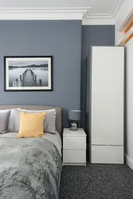 Roseburn Edinburgh Beautiful 2 Bedroom Apartment - Image 5