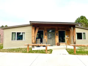 Okoboji Bunker House - Image 3