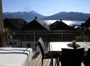 Apartment With Amazing Lake- and Mountain View - Image 2