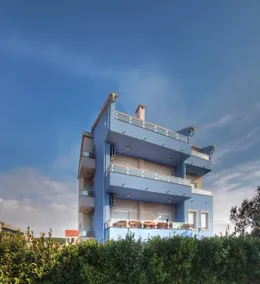 APARTMAN BUONARROTI with 2 swimming pools - Image 4