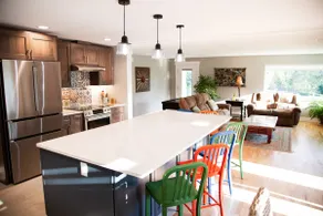 Riverwalk Retreat - Image 4