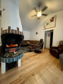 Locally Owned Pet Friendly N. Lakes One Level Home - Image 5