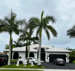 Chic 4BR Lakefront Home with Private Pool - Image 2